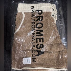 Promesa Two-Tone Knit Drawstring Shorts - Cream & Brown